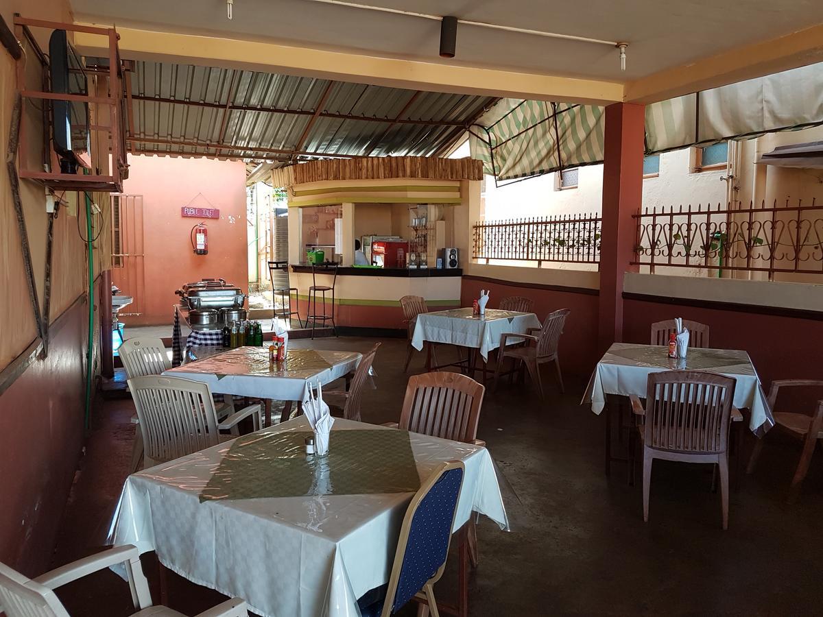 Melvic Inn 키수무 외부 사진