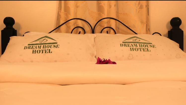 Melvic Inn 키수무 외부 사진